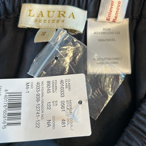 Laura tencil shorts , NWT, sz 10 P blue ,snaps , elastic band mature,travel - Picture 5 of 12